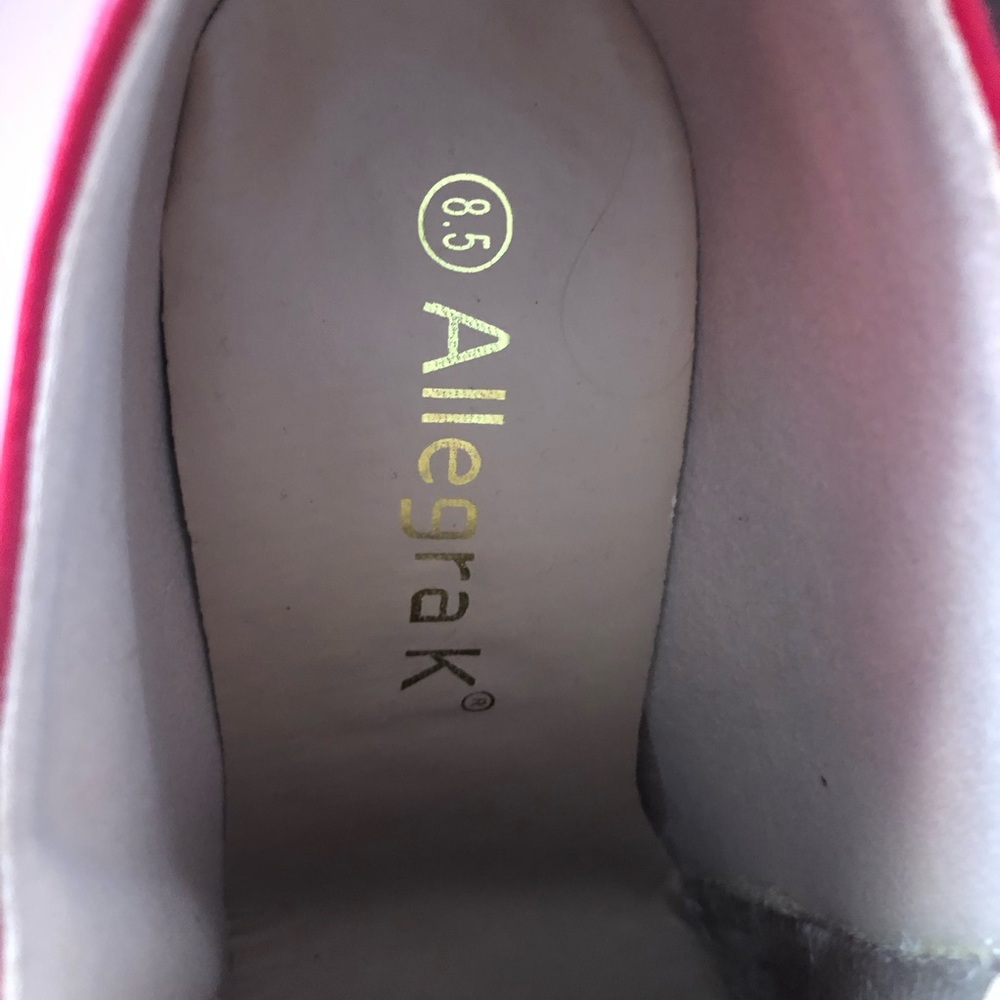 Allegra K Red Heeled Ankle Boots - Picture 10 of 10